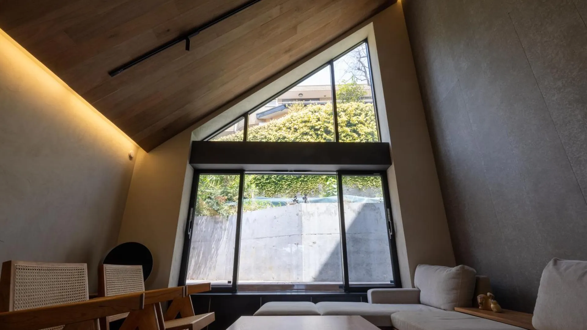 Kakurega Tokyo Villa