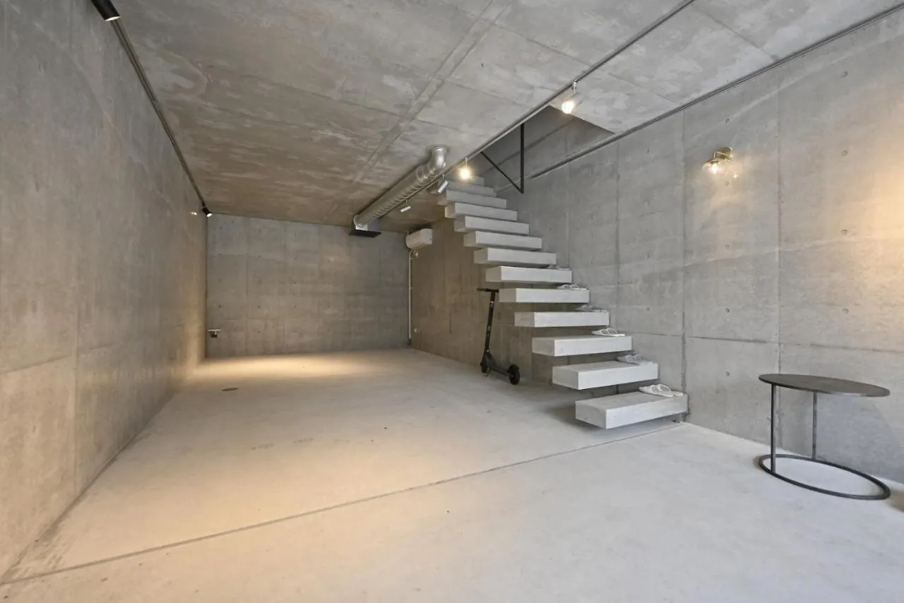 Kakurega Tokyo Villa