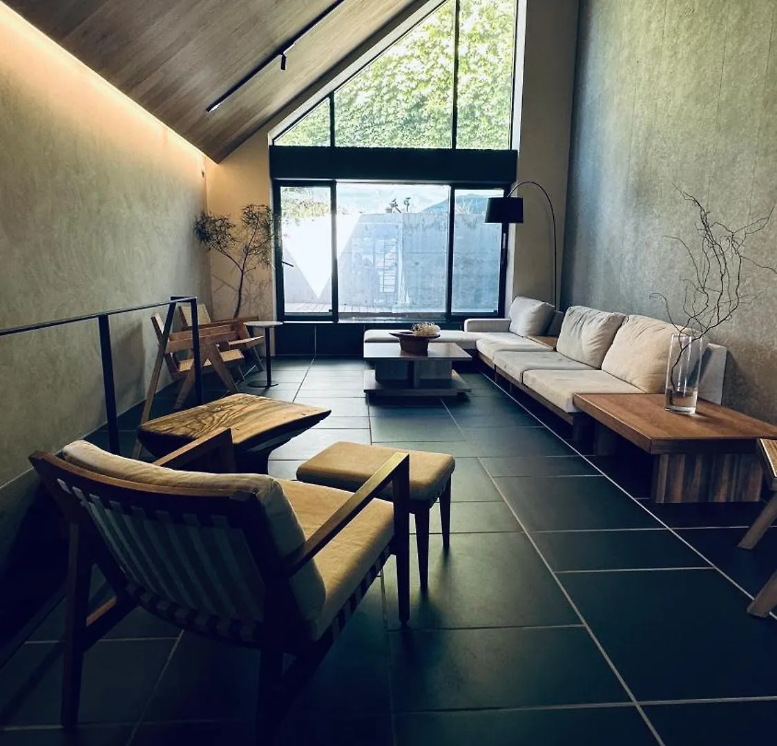 Kakurega Tokyo Villa 0*,