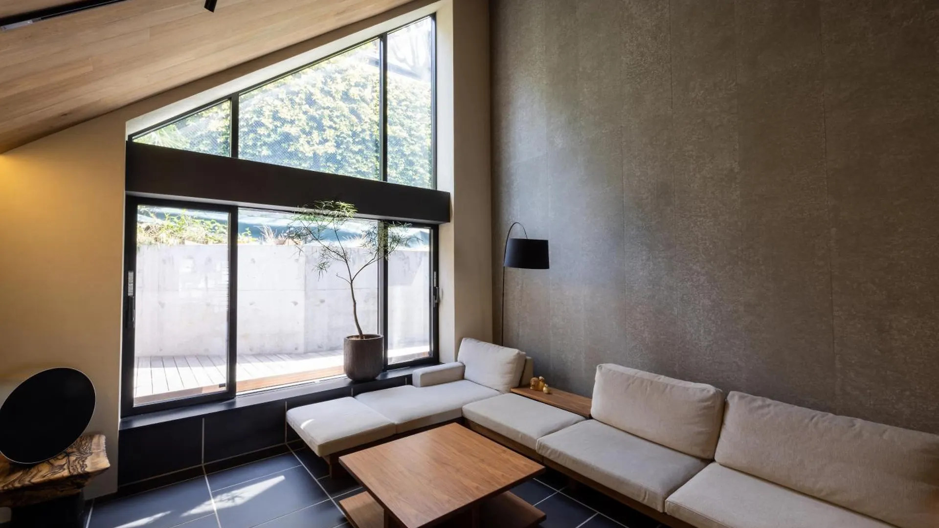 Kakurega Tokyo Villa 0*,