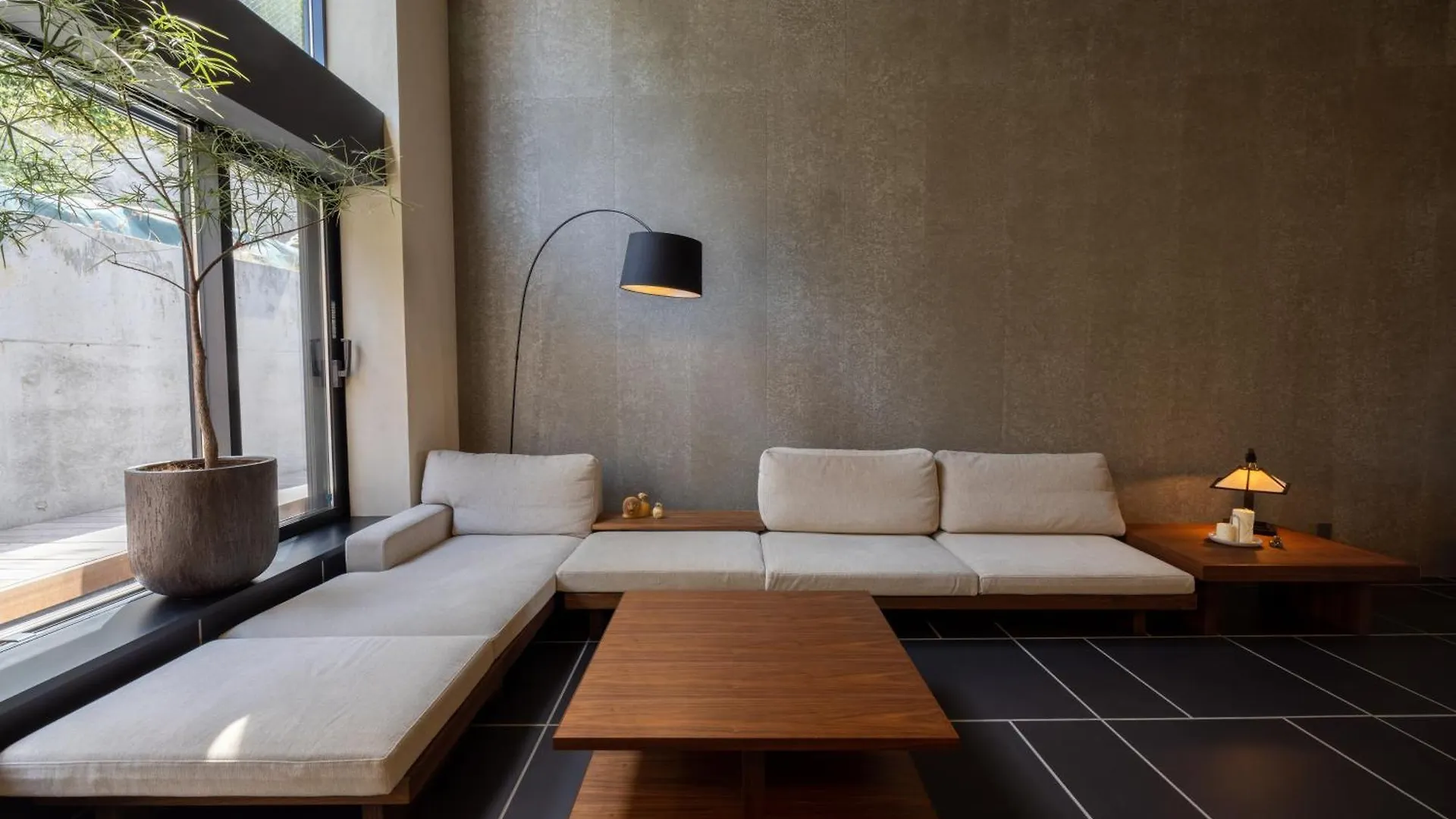 Kakurega Tokyo Villa